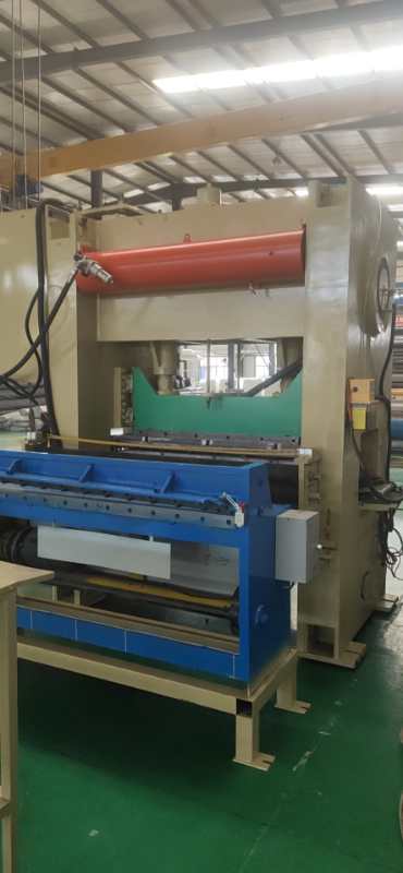 西城区晟业机械加工厂 以匠心打造放心可靠的数控碳酸钙石膏板冲孔机